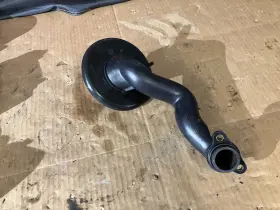 11127588548 BMW Oil Filler Neck E70 E71 #3