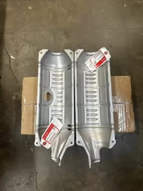18182-RZA-000 HONDA Upper Lower Cat Converter Heat