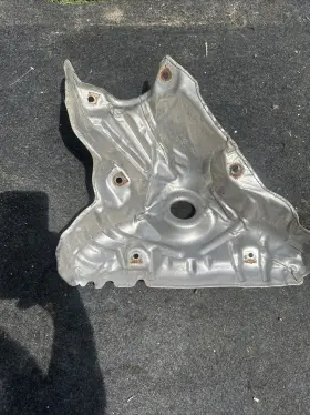 165905RB1A NISSAN Kicks Engine Exhaust Manifold Heat Shield #3