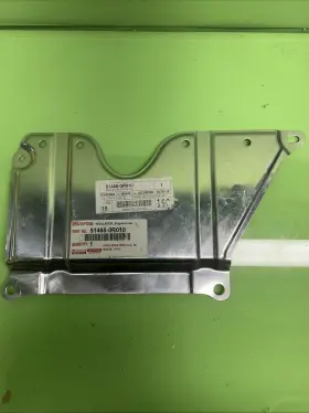 5146842020 TOYOTA Venza Engine Heat Shield Insulator Cover