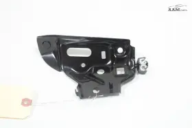 31694904 VOLVO Front Left Floor Heat Shield Bracket XC40 Awd