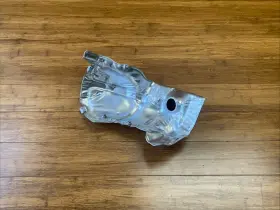 32299073 VOLVO Front Upper Engine Exhaust Down Pipe Heat S60